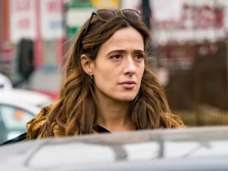 chicago pd marina squerciatis life before she was officer kim burgess chicago pd marina squerciati jokes how motherhood storyline mirrors her own life promo