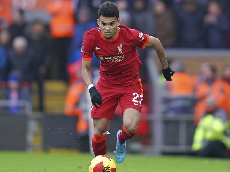 luis diaz warms up engines and sparks go out in training with liverpool 16442368263378