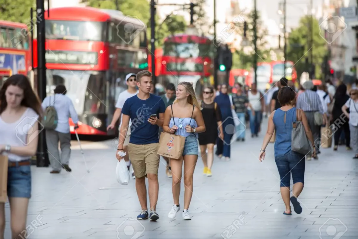 69413570 london uk august 24 2016 lots of people walking in oxford street one of the main shopping destinatio