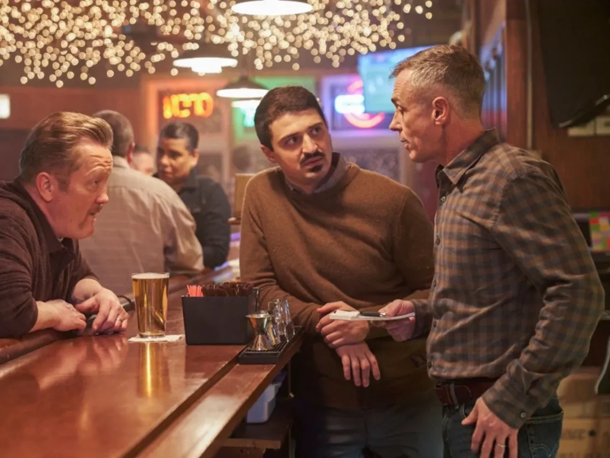 what the actors of chicago fire really drink when filming scenes in mollys bar chicago fire mollys bar.jpg 1031608859