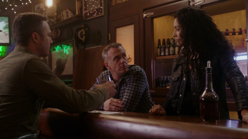 What the actors of Chicago Fire really drink when filming scenes in Molly's bar? 2 what the actors of chicago fire really drink when filming scenes in mollys bar hd tve chicagofir 421 05262022 proxy sd thumb
