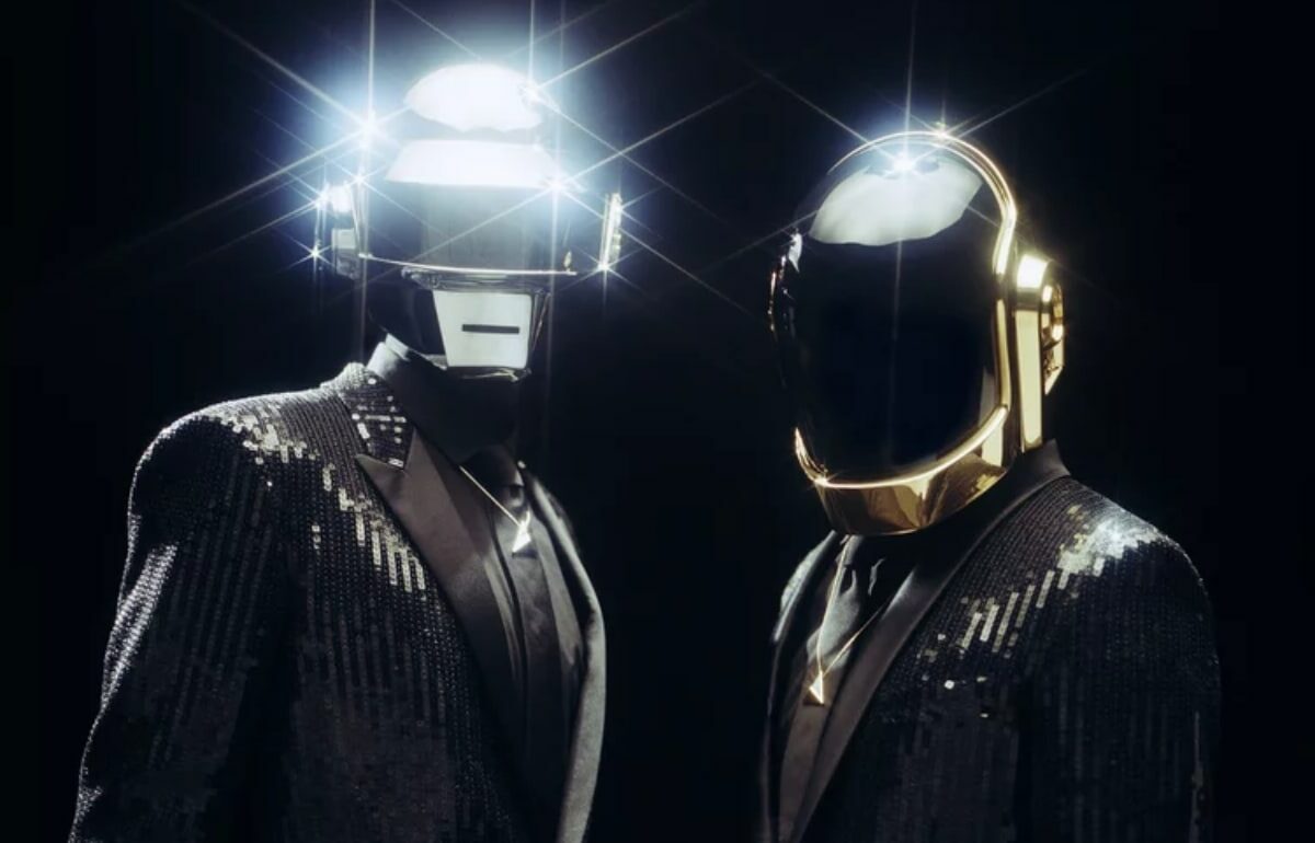 daft punk releases unreleased song the writing of fragments of time daft punk celebrara los 10 aos de random access memories con musica inedita