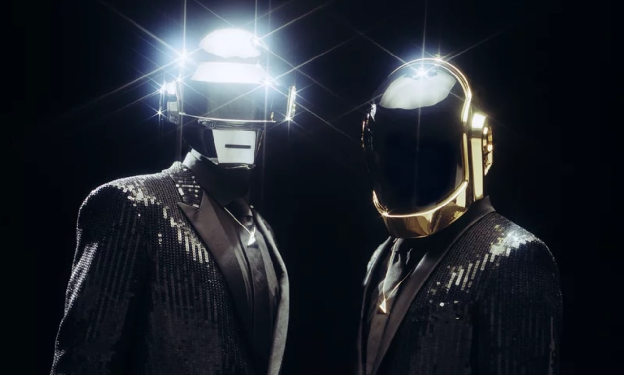 daft punk releases unreleased song the writing of fragments of time daft punk celebrara los 10 aos de random access memories con musica inedita