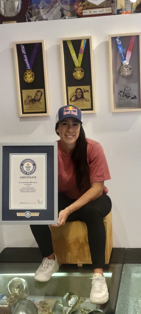 Mariana Pajón: The Guinness World Record Holder for the Most Olympic BMX Medals 2 Mariana Pajón and the Certificate of Guinness World Records for her achivement