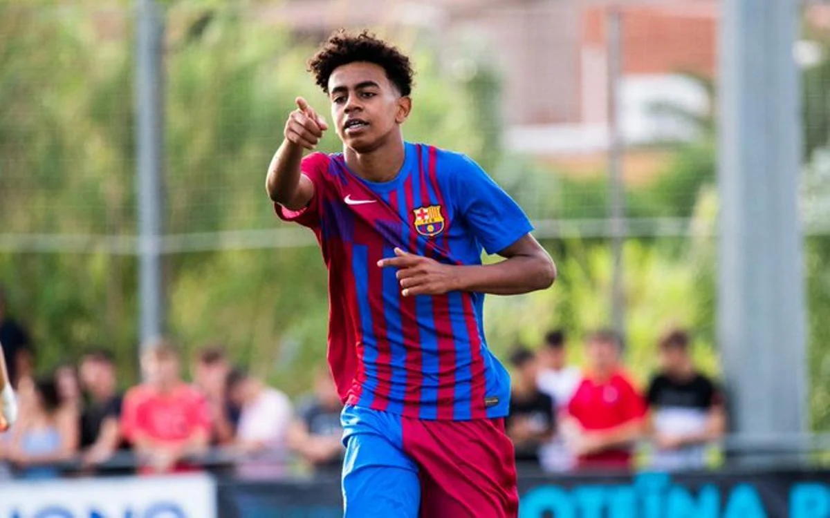 lamine yamal the promising barcelona youth talent handpicked by xavi lamine yamal celebra un gol con el juvenil del barc a fcb
