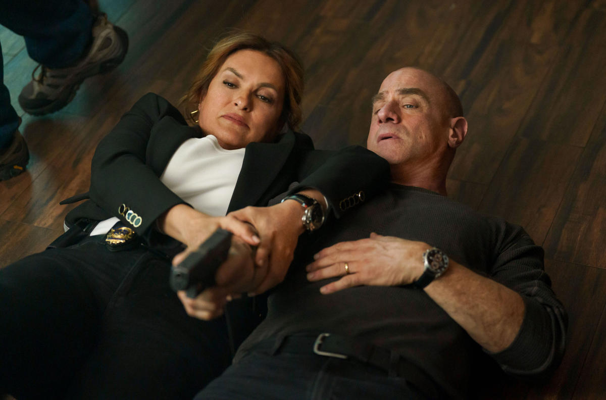 was benson injured and dies in the finale of law order organized crime 1c78f952332a60f24307a6f75db3d782