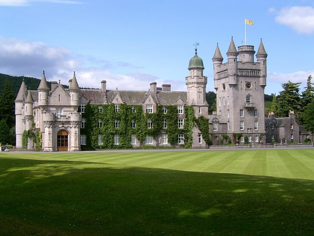 Destination Diana: A Glimpse into the Princess's Cherished Holiday Destinations 4 destination diana a glimpse into the princesss cherished holiday destinations balmoral castle