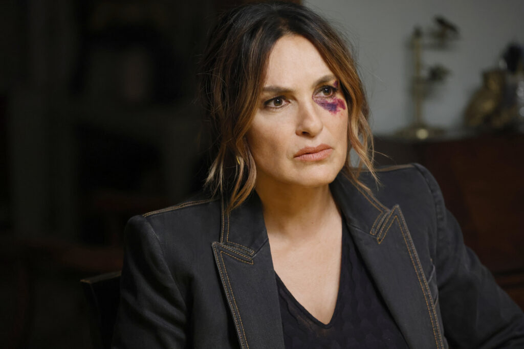 Olivia Benson: A Figure of Strength, Love, and Resilience 3 Benson