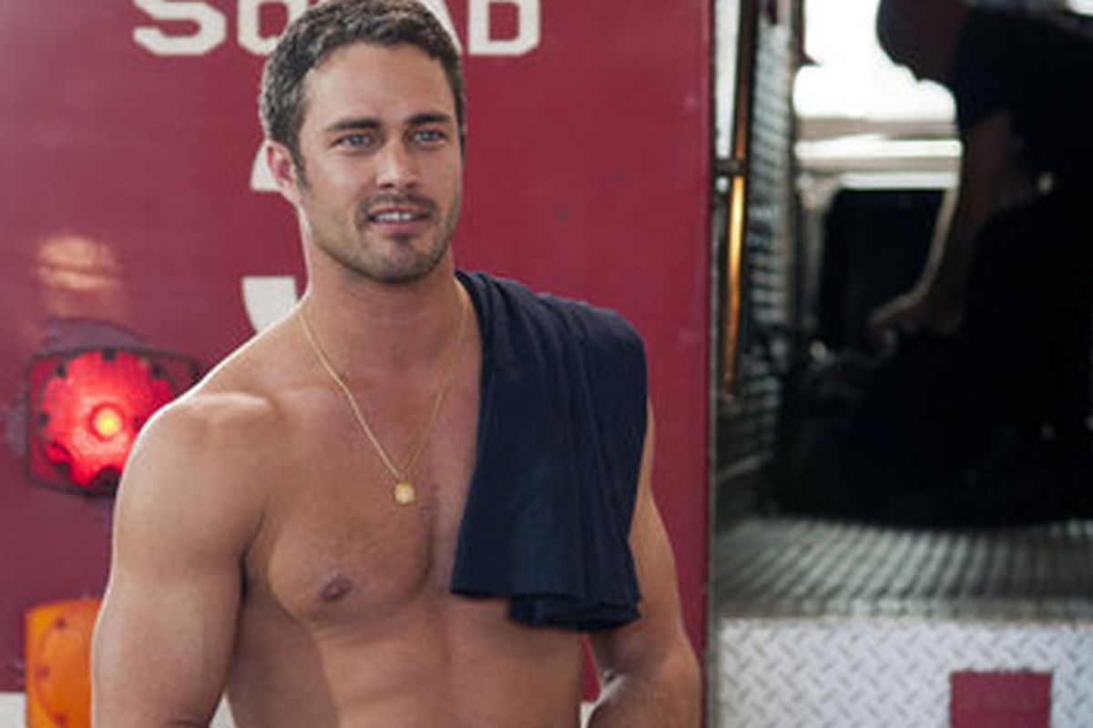 taylor kinneys remarkable transformation before chicago fires season 12 taylor kinney girlfriend taylor kinney shirtless taylor kinney gay.0