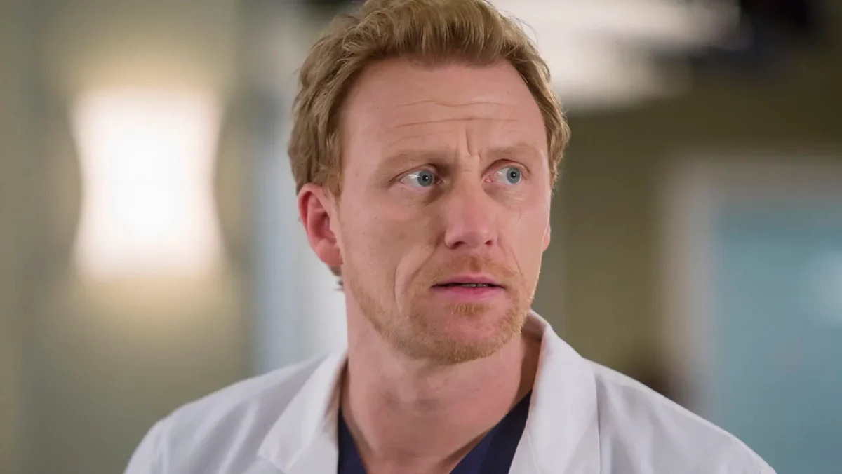 kevin mckidds owen hunt a pivotal return in greys anatomy season 20 greys anatomy s12e16 still