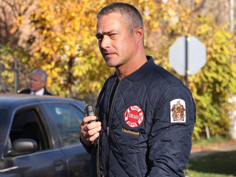 taylor kinneys return to chicago fire whats his salary taylor kinney leaving chicago fire 012023 1 5e311b77186a49e390986156e2f18459