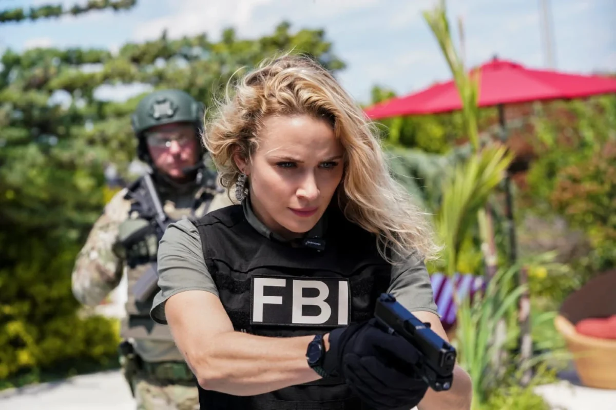 shantel vansanten joins fbi most wanted season 5 1192333