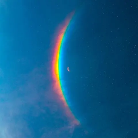 Coldplay Announces Their 10th Studio Album: Everything You Need to Know 12 Coldplay 'Moon Music' Album Cover Artwork