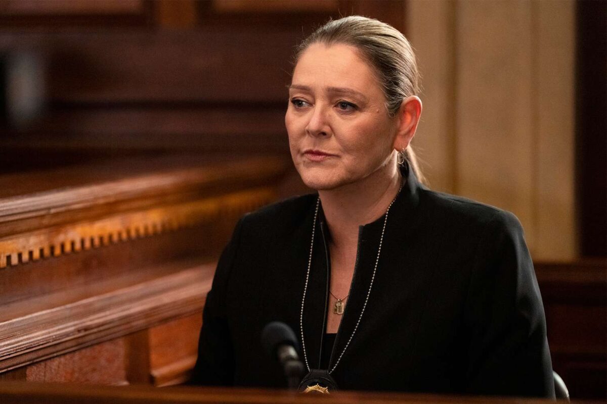 camryn manheim says goodbye to law amp order what happened to lieutenant dixon camryn manheim law and order 100424 1 293fc411230f46ae87af4685ccb64990