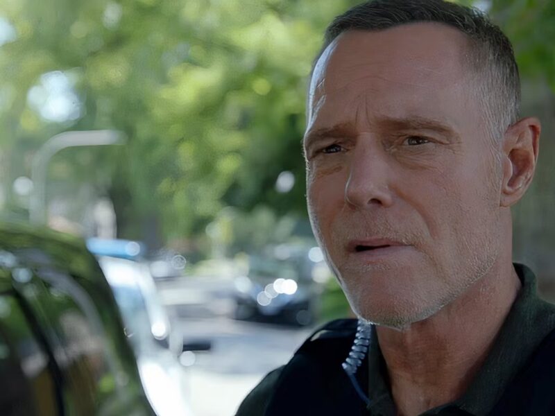 chicago p d voight faces trust issues after betrayal whats next jason beghe as hank voight in chicago pd season 12