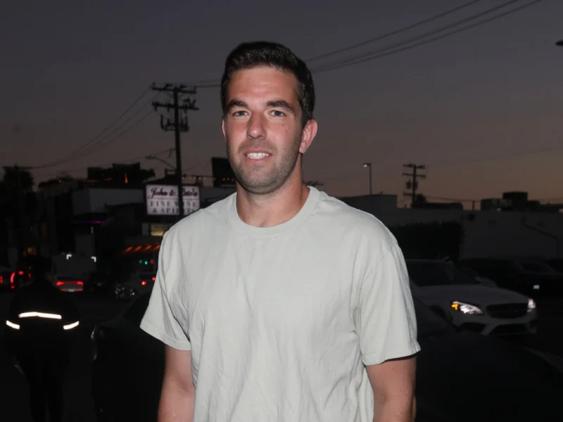 fyre festival 2 the return of the scam amp most controversial music event billy mcfarland