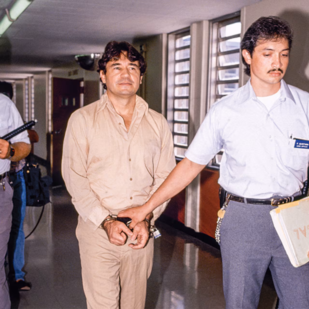 Carlos Lehder detained upon return to Colombia after 38 years: the ghost of the Medellín Cartel reappears 14 Carlos Ledher detained photo