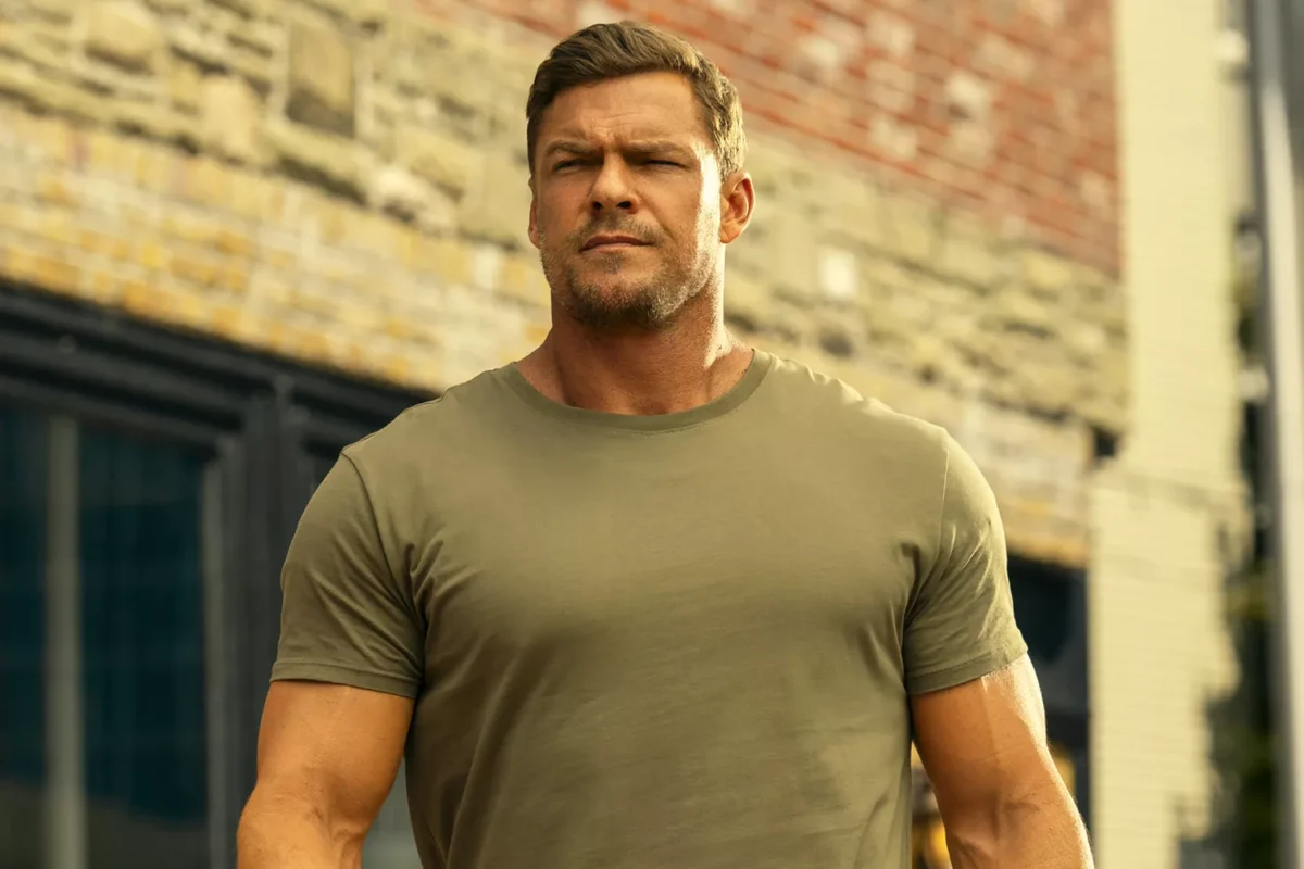 jack reacher faces his toughest opponent yet in season 3can he survive reacher alan ritchson 03 021925 8a64d4ddb0af4d9aa0258a6c74a46c6a