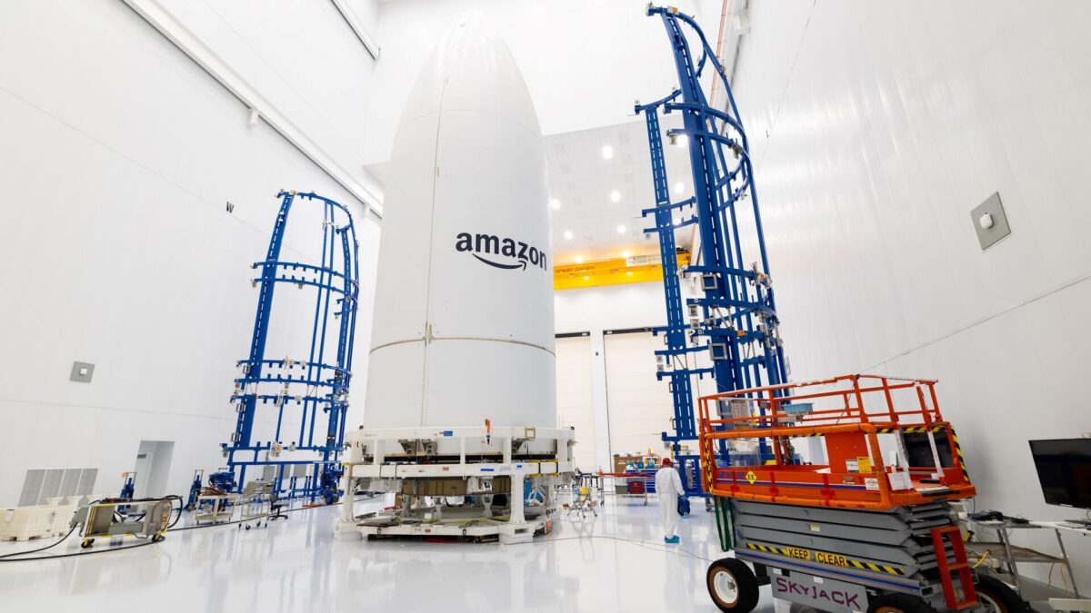 directv and amazon transform connectivity in south america with project kuiper foto lanzamiento satelites ama