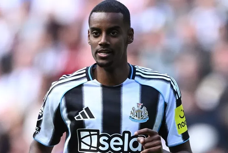 liverpools new look how alexander isak could transform klopps attack 1 gettyimages 2217095180