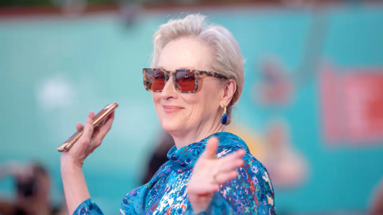 Meryl Streep, 76, and the Beauty of Aging: "Don't Take My Wrinkles Away" 14 meryl streep 76 and the beauty of aging dont take my wrinkles away meryl streep 0f9dbac3 14934981