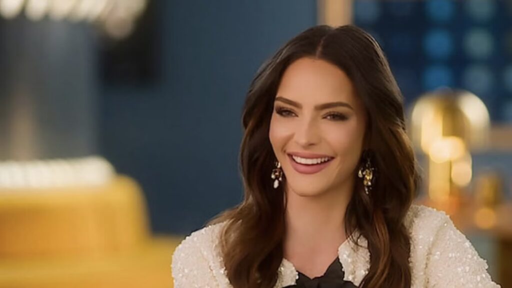 sandra vergara joins selling sunset meet sofia vergaras glamorous sister screenshot 2025 07 16 at 14.53
