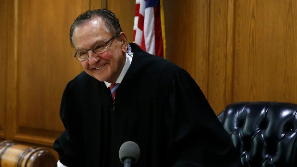 frank caprio the caught in providence judge who humanized justice dies at 88 a2824b2638ac frank caprio