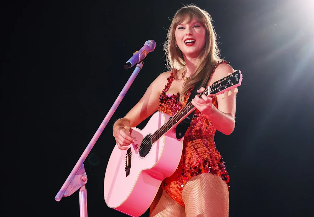 new heights moment swift confirms the life of a showgirl on travis kelce podcast 80992c40 7701 11f0 a77f 071c6b