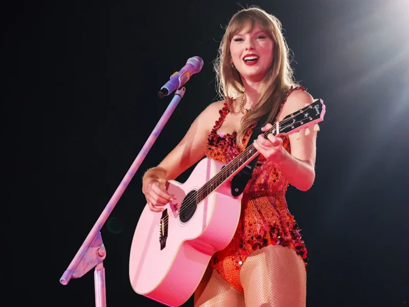 New Heights moment: Swift confirms The Life of a Showgirl on Travis Kelce podcast 3 New Heights moment: Swift confirms The Life of a Showgirl on Travis Kelce podcast