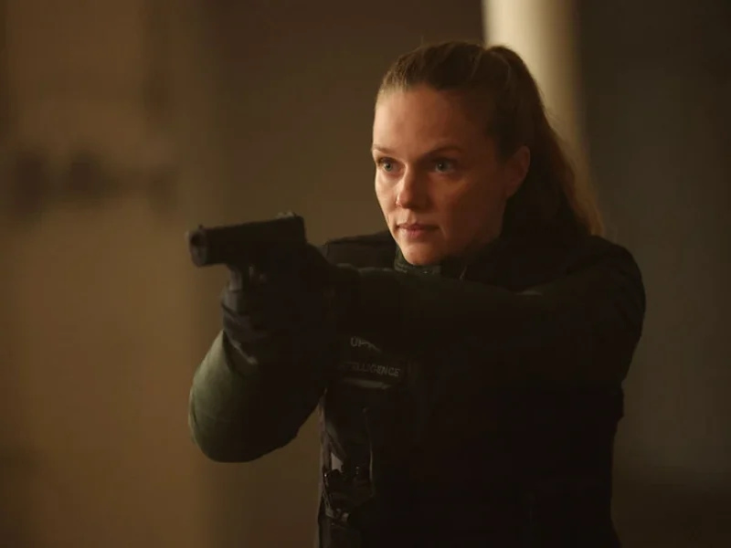 tracy spiridakos steps into first tv role since leaving chicago p d images imageexchange mmsport 3